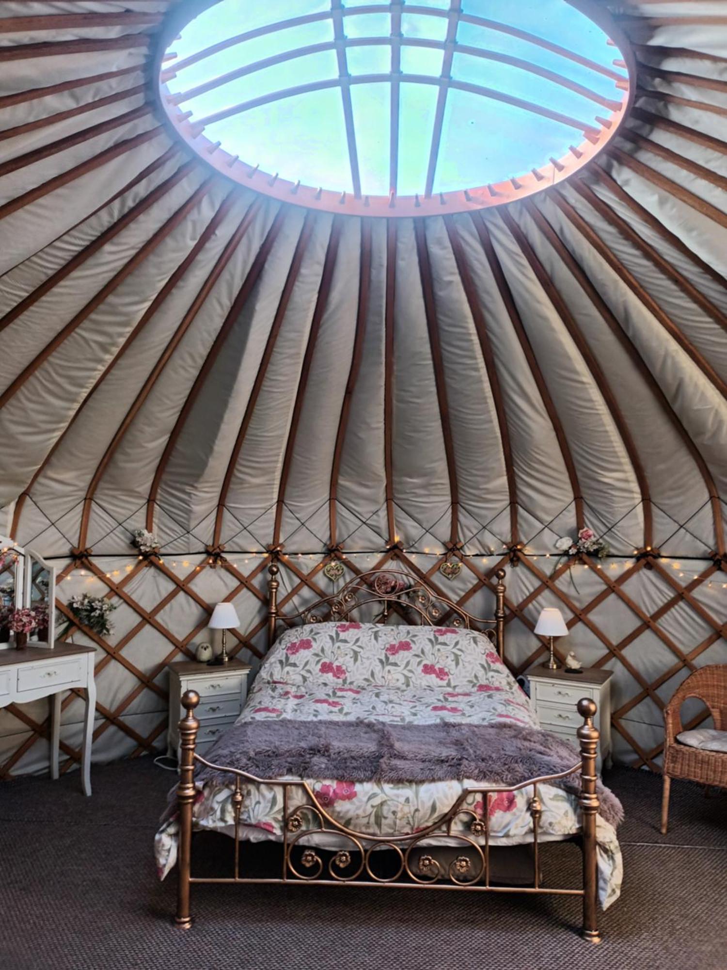 Gingerbread Cottage Yurts Dereham Zewnętrze zdjęcie