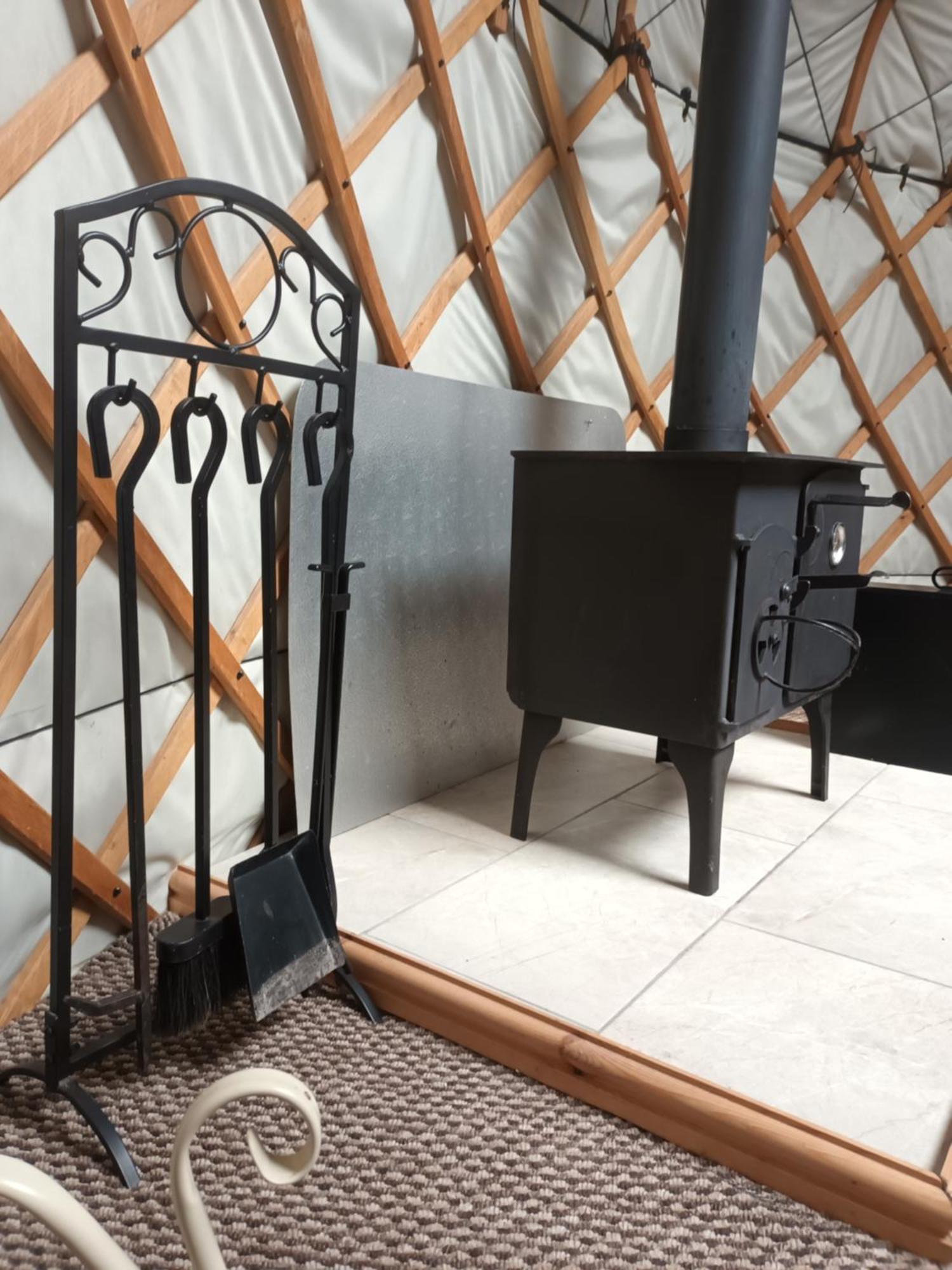 Gingerbread Cottage Yurts Dereham Zewnętrze zdjęcie